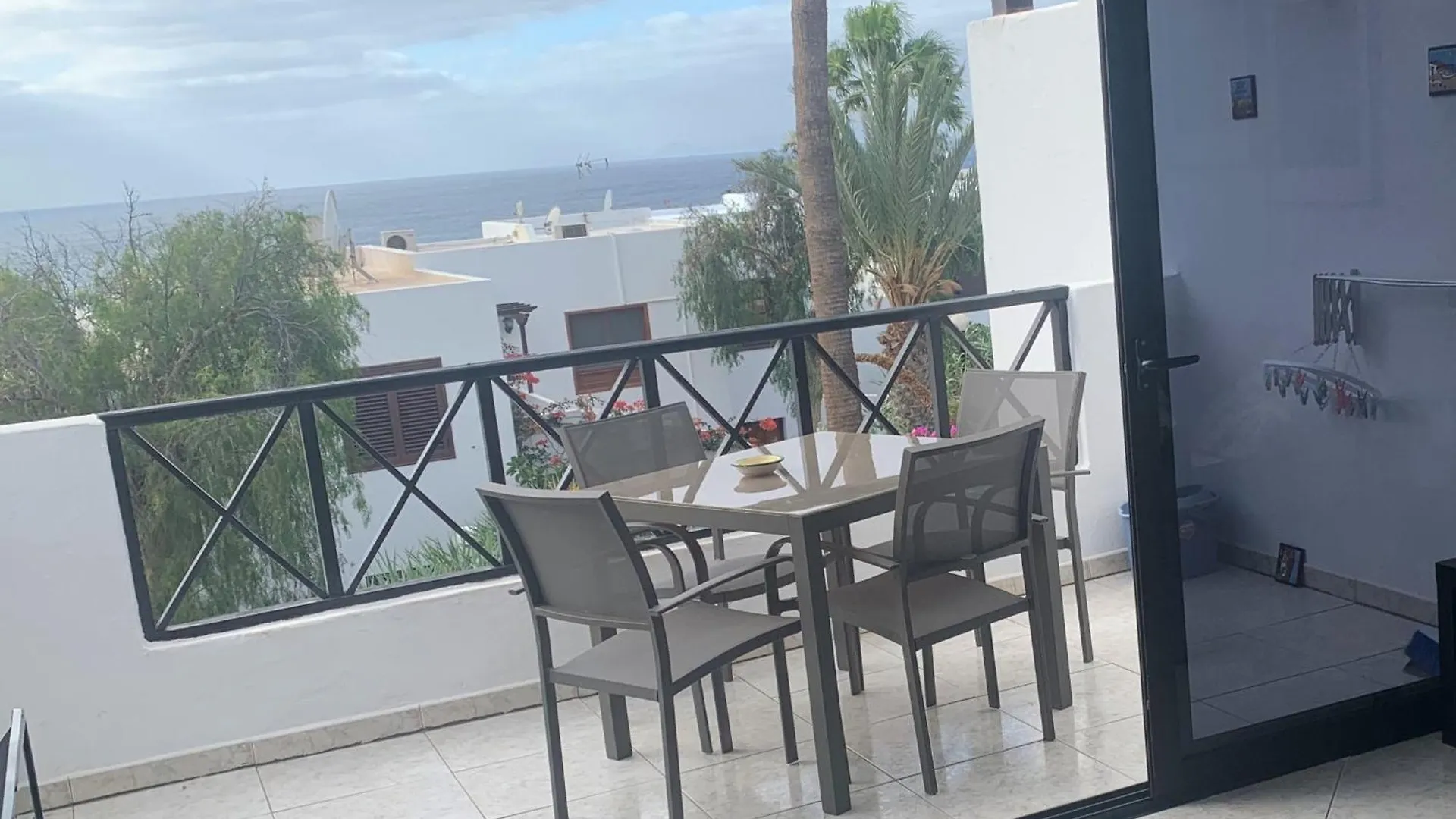 E27 Las Tabaibas Puerto del Carmen  España